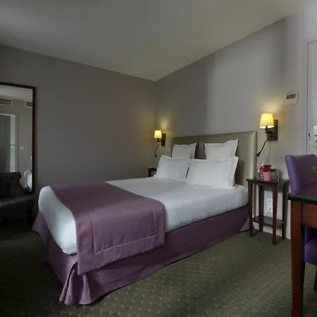 Le Relais Saint Charles Szálloda 3*