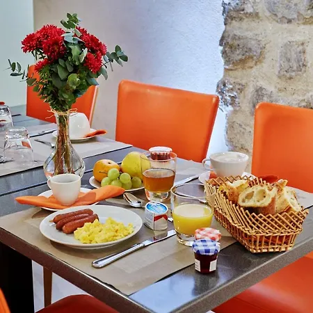 Szálloda Le Relais Saint Charles 3*