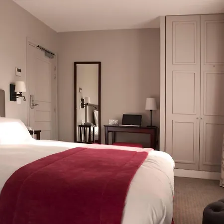 Le Relais Saint Charles Hotel Paris