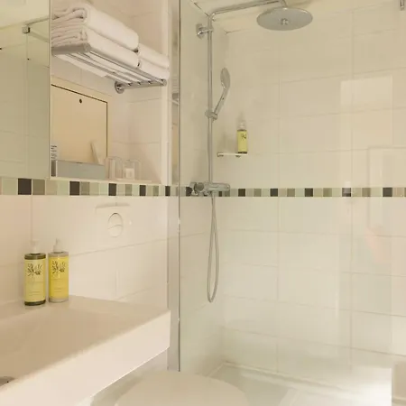 Le Relais Saint Charles Hotell Paris