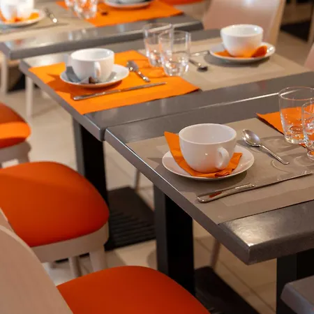 Le Relais Saint Charles 4* Paris