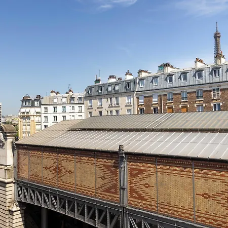 Le Relais Saint Charles Hotel 4*
