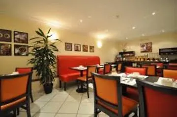 Otel Le Relais Saint Charles Paris