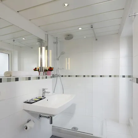 Le Relais Saint Charles Otel 3*