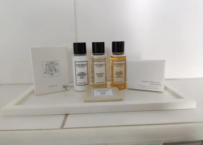 Le Relais Saint Charles Ξενοδοχείο 4*