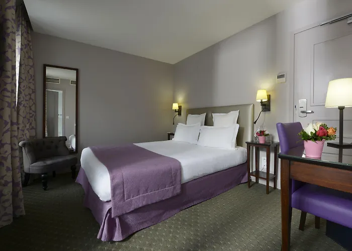 Ξενοδοχείο Le Relais Saint Charles 4*