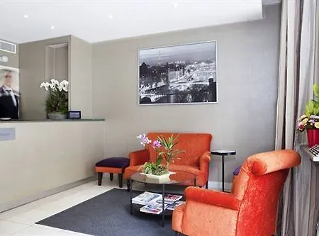 Le Relais Saint Charles 3* Paris